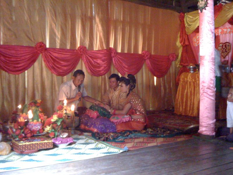 Actual rituals at the wedding did not seem very many.. Actual rituals at the wedding did not seem very many..